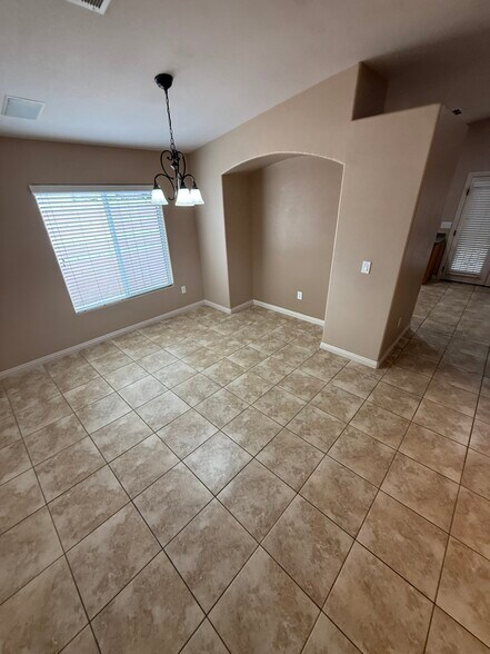 Building Photo - 4420 Meadowlark Wing Way