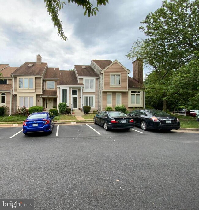 Building Photo - 1040 Trevino Ln