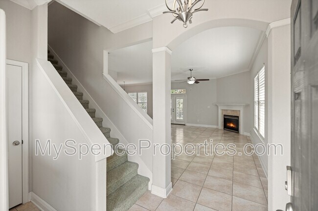 Building Photo - 1578 Venice Ave