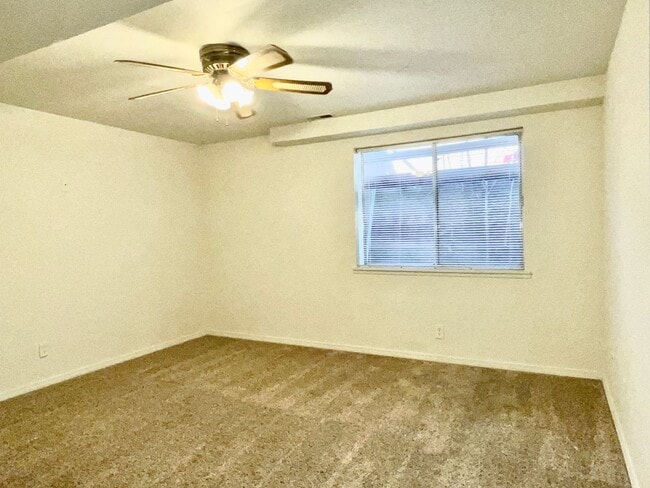 Building Photo - Fantastic Multi-Level Single Family Home i...