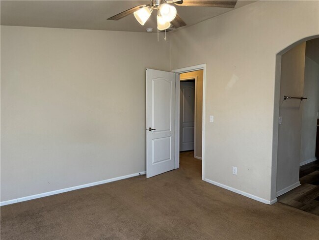 Building Photo - 4318 Amanda Ave