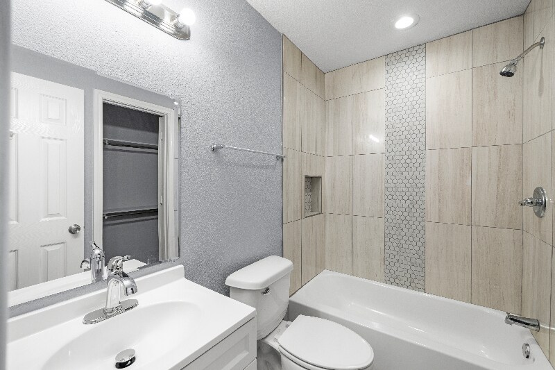 Building Photo - 417 Cleaves St