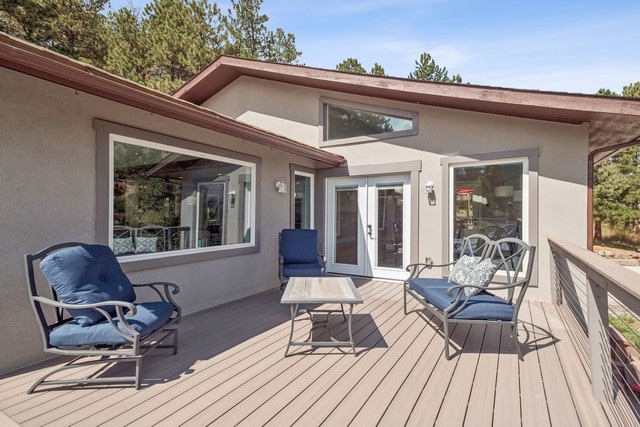 Building Photo - 2990 Linden Dr