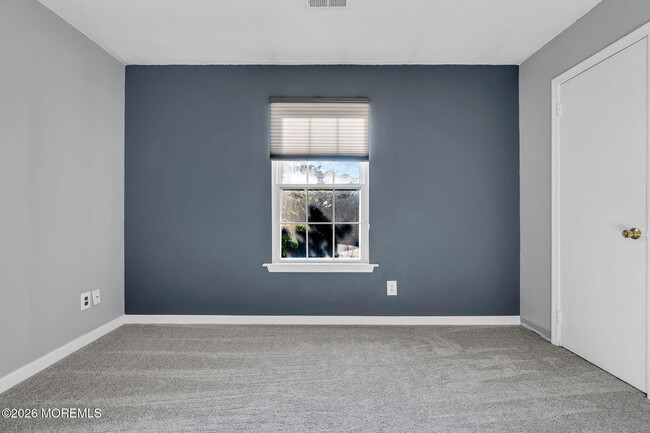 Building Photo - 106 Frontier Way