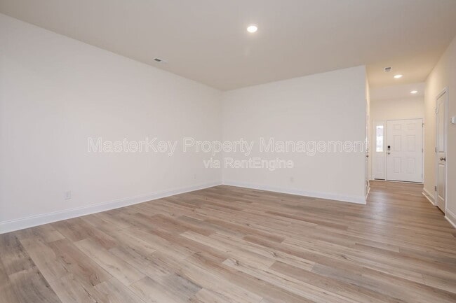 Building Photo - 22 Anastasia St