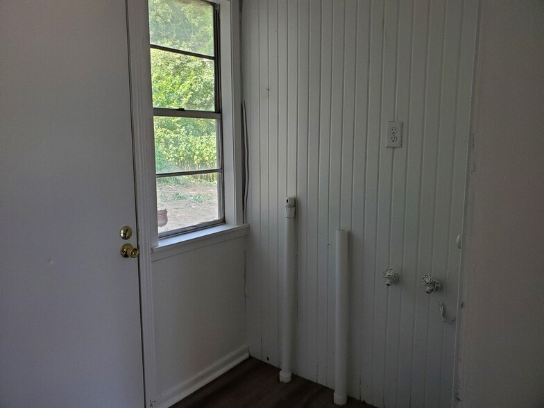 Building Photo - 8240 TX-154