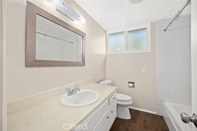 Building Photo - 1653 Vía Del Rey