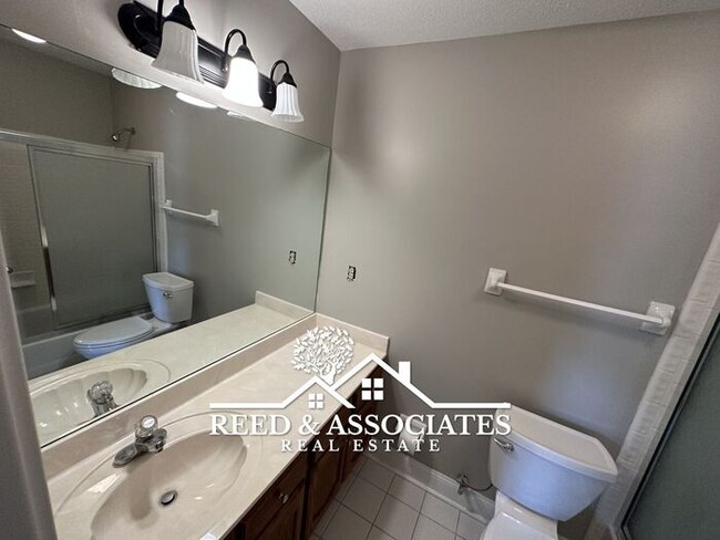 Building Photo - Nice 3 Bedroom in Collierville!