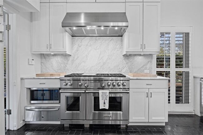 Building Photo - 3301 W Morrison Ave