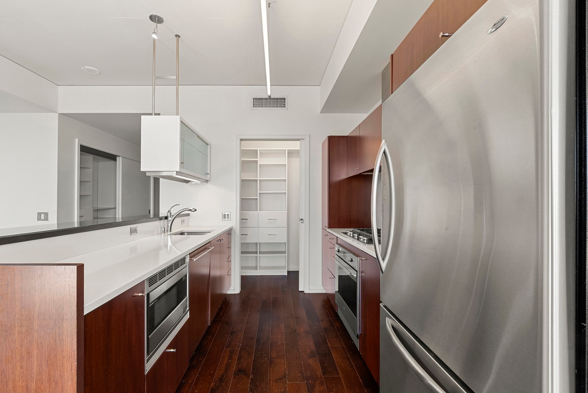 Building Photo - 1155 S Grand Ave