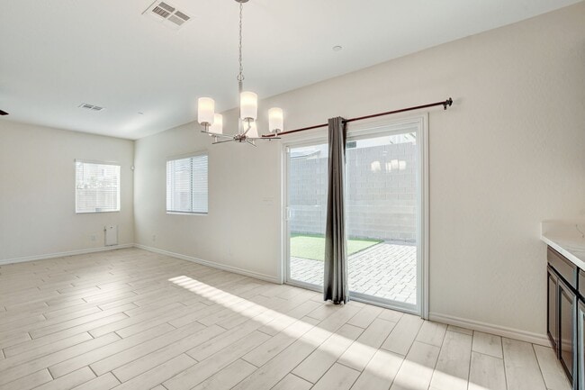 Building Photo - 4 Bedroom Townhouse in Tule Springs Coming Soon!