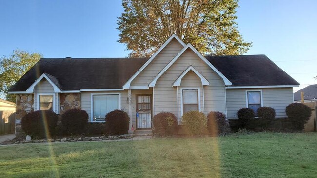 Primary Photo - 2528 Old Dutch Way