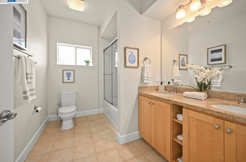 Building Photo - 1186 Walker Ave