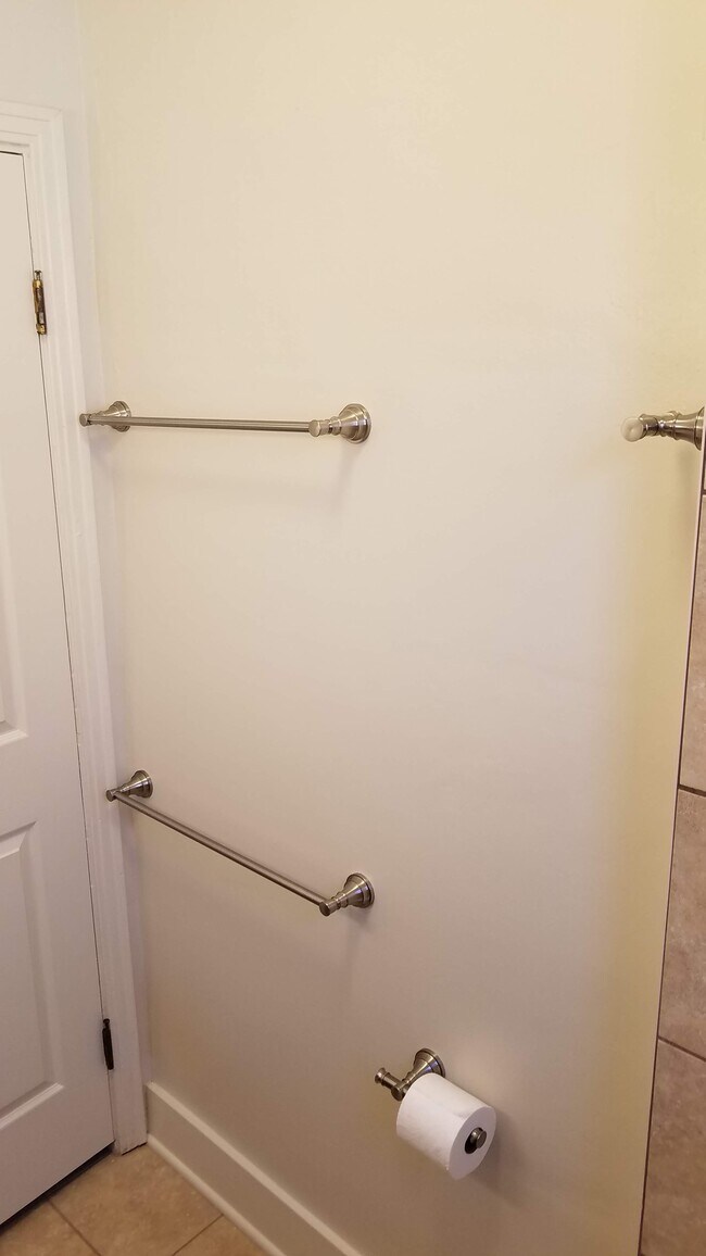 Bathroom 1 - 309 Lawn St