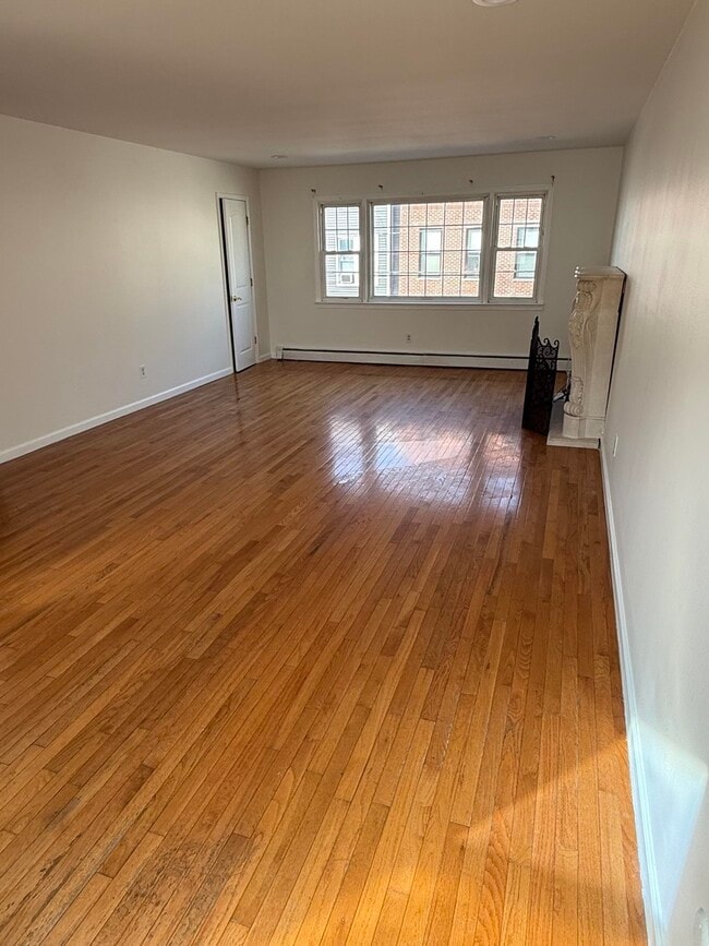 Building Photo - 79 Paterson St