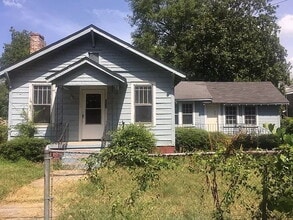 Building Photo - 217 S Woodrow St