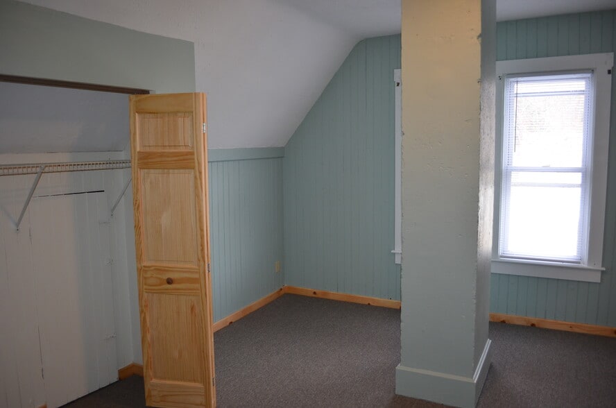 Building Photo - 444 Chestnut St