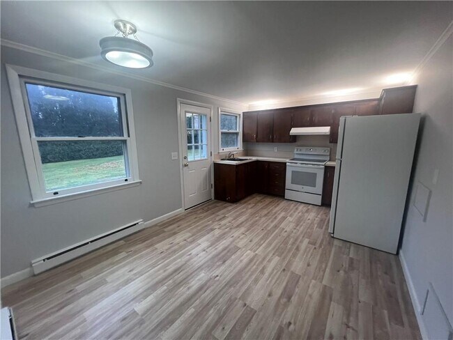 Building Photo - 19 Ethel Dr