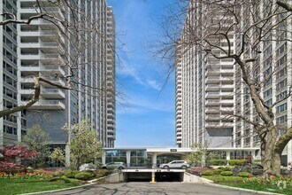 Building Photo - 4250 N Marine Dr