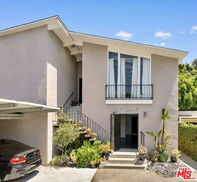 Building Photo - 1152 N Ogden Dr
