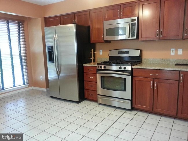 Building Photo - 12002 Lisa Marie Ct