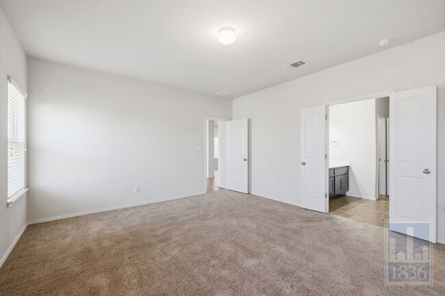 Building Photo - 720 Coltrane Dr