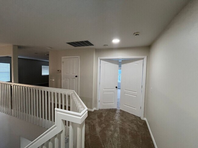 Building Photo - Corner Lot, 4 Bedroom Home with Pool at No...