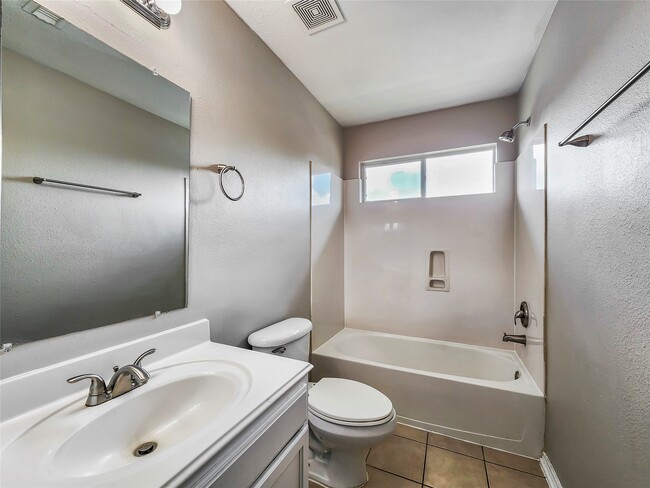 Building Photo - 14007 Marners Ct