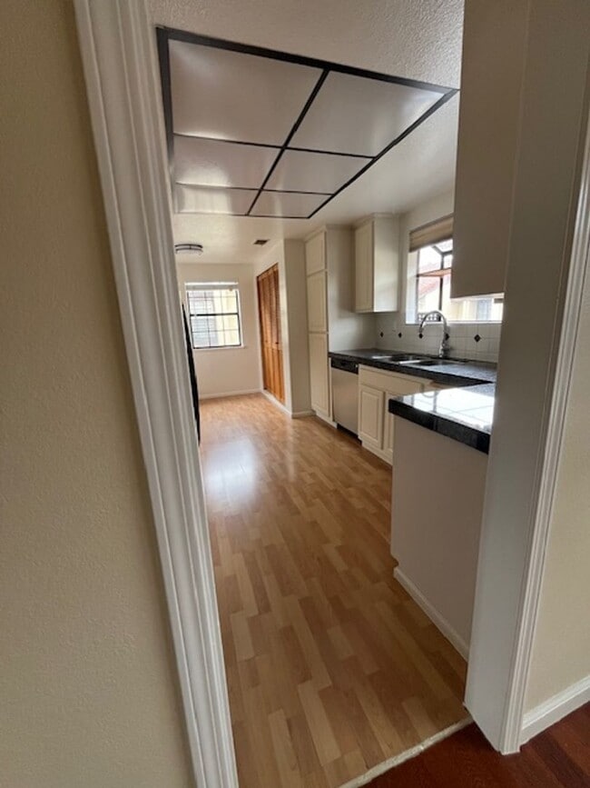Building Photo - 14419 Outrigger Dr