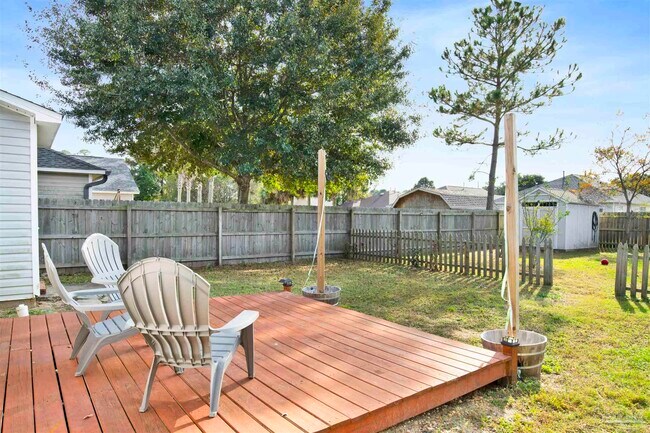 Building Photo - 165 Valdosta Ave