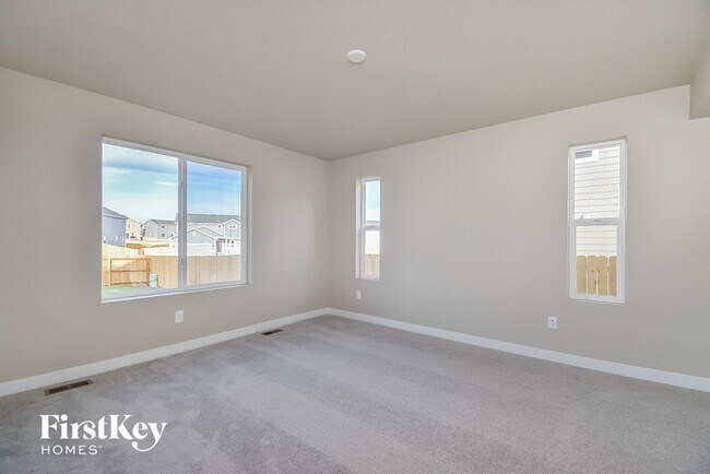 Building Photo - 6920 Akela Ln
