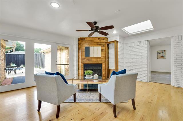 Building Photo - 9738 Amberley Dr