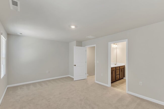 Building Photo - 3bd/3.5 ba Townhome for Rent | Rosedale in Wake Forest