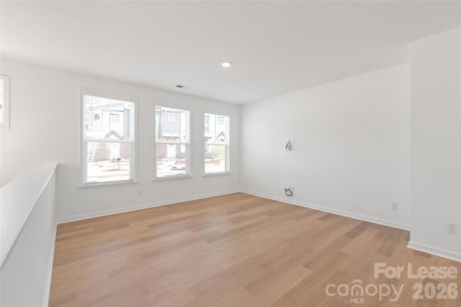 Building Photo - 3012 Rexton Ln