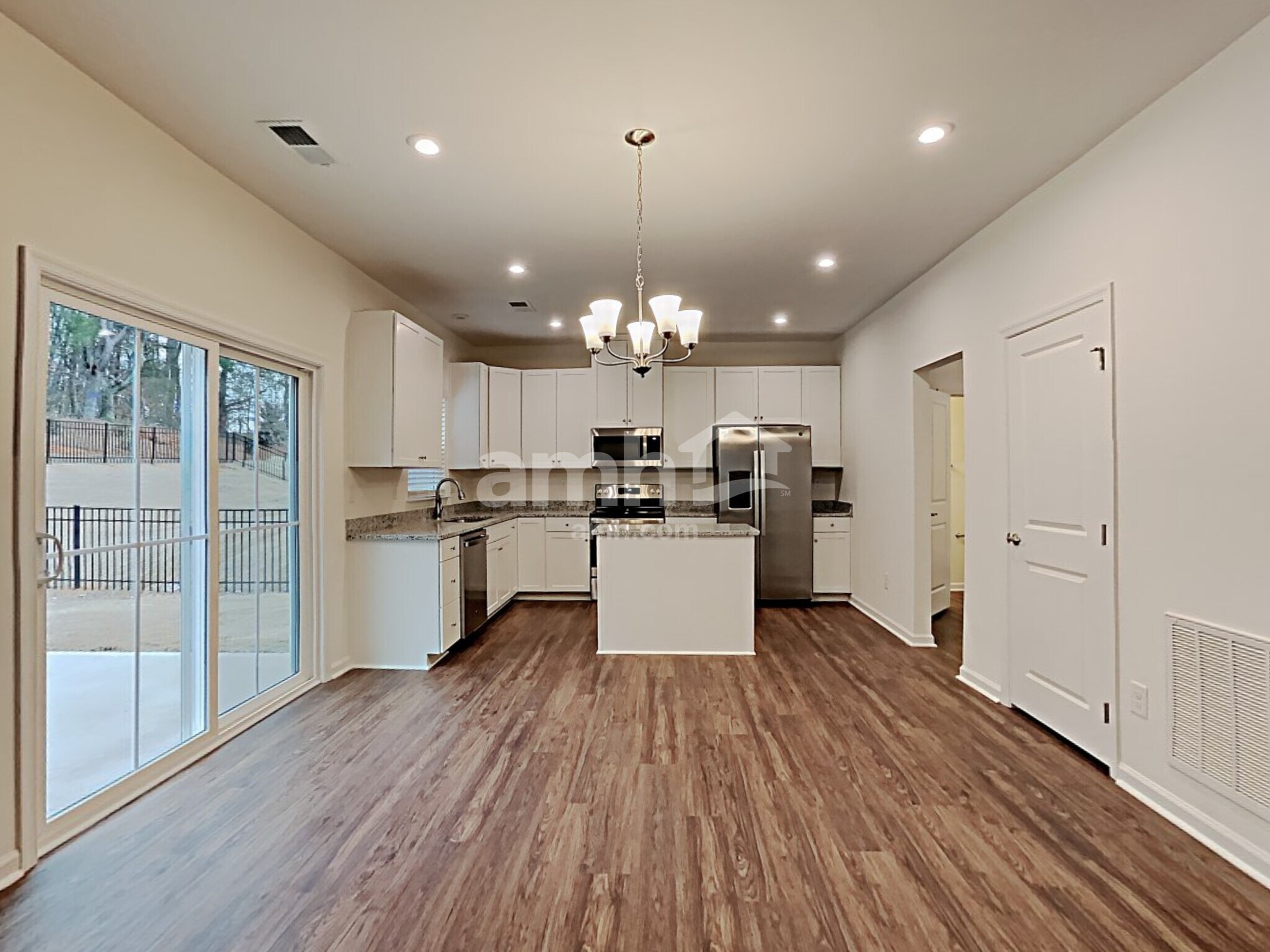 Building Photo - 5050 Twin River Dr