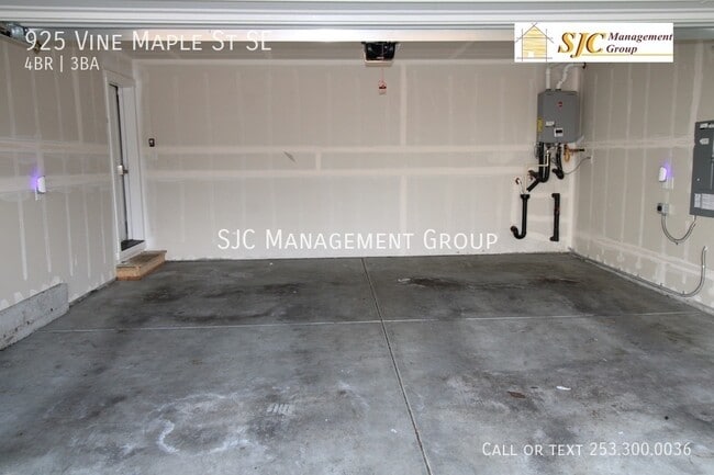 Building Photo - 925 Vine Maple St SE