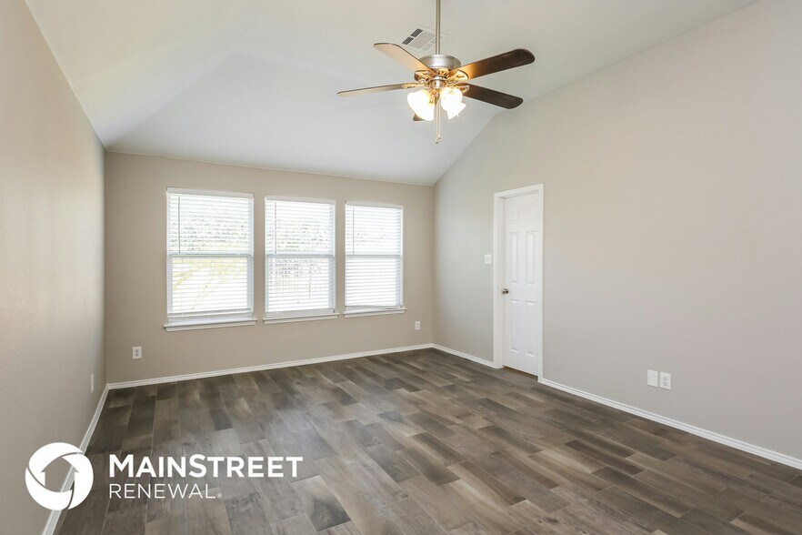 Building Photo - 1504 Wickham Dr