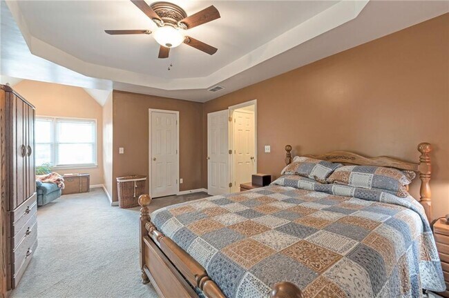 Building Photo - 69 New Brunswick Ct NE