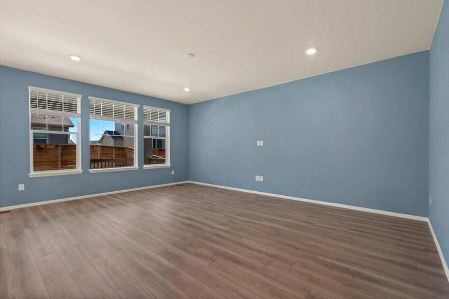 Building Photo - 532 Vicot Way