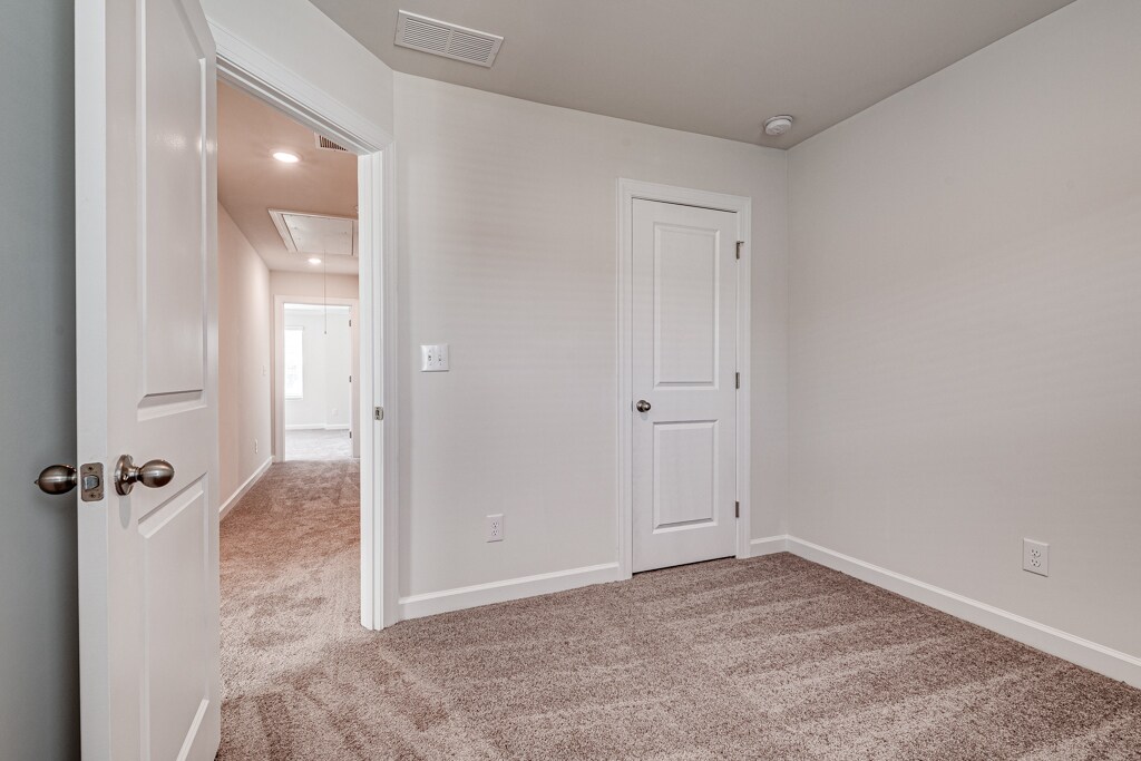 Building Photo - Room in Townhome on Tears Ln