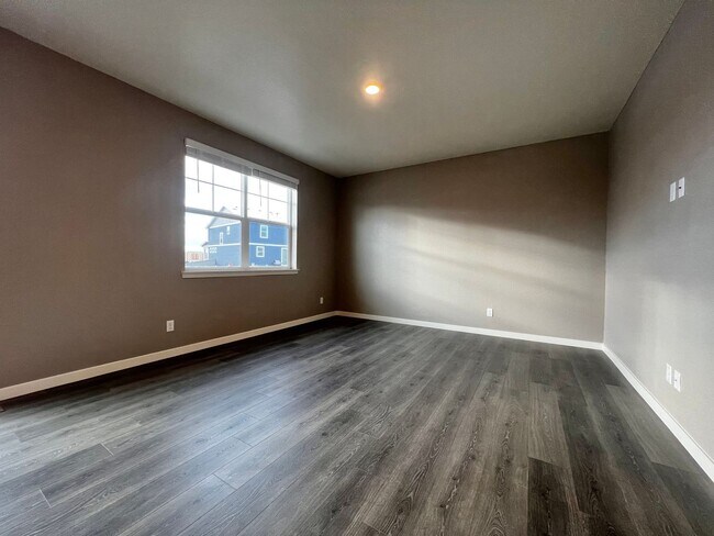 Building Photo - Gorgeous 4 Bed, 2.5 Bath Newer Build in Berthoud!