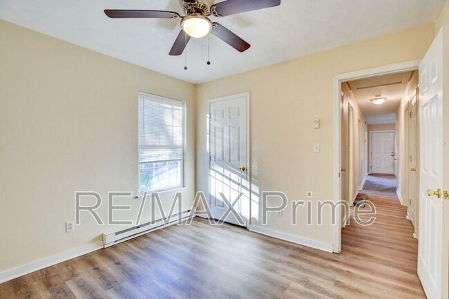 Building Photo - 409 Hunter St