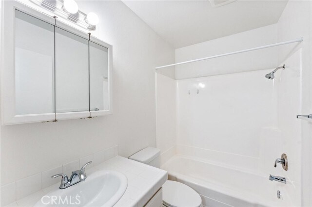 Building Photo - 34042 Alcazar Dr