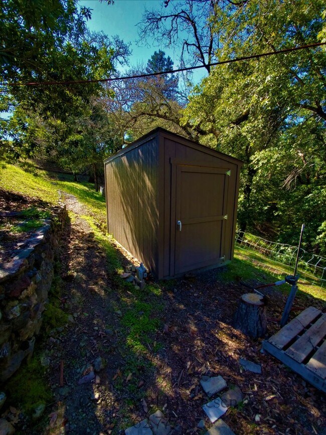 Building Photo - 4800 Muniz Ranch Rd