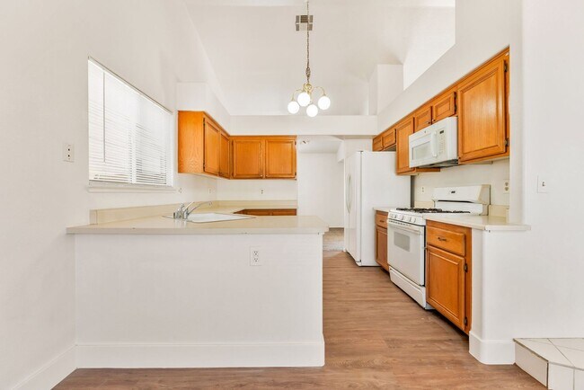 Building Photo - Comfort, Style & Single-Story Living in a Prime North Las Vegas Location!