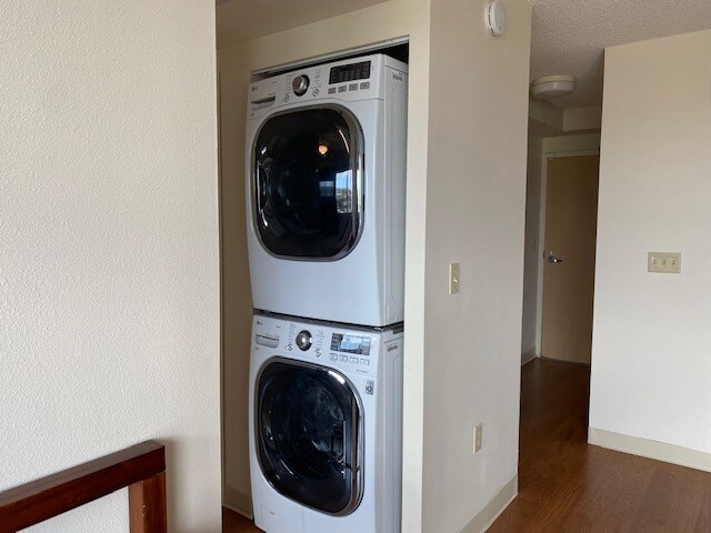 Building Photo - 94-979-979 Kau'Olu Pl