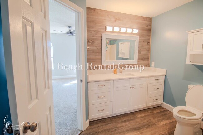 Building Photo - 3 Bedroom Townhome in Little River