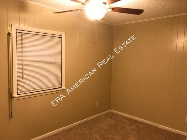 Building Photo - 511 Fir Ave