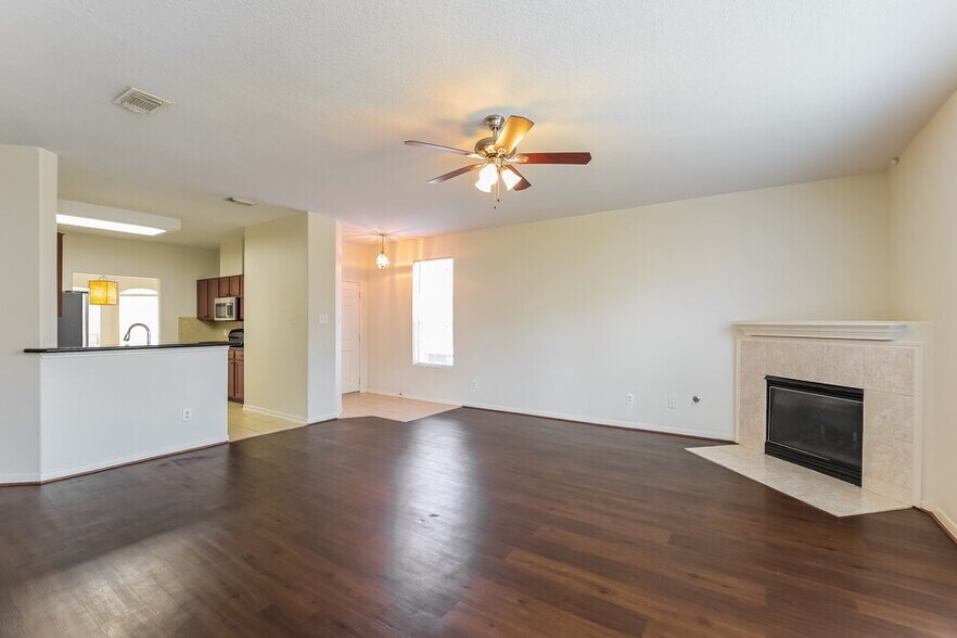 Building Photo - 12226 Carriage Oak Cir