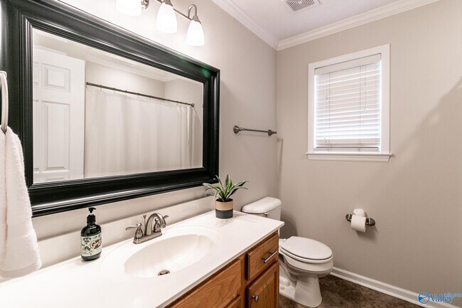 Building Photo - 114 Clover Ridge Dr